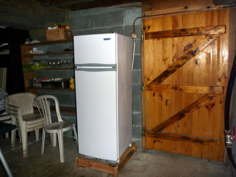Le cellier avec le frigo à gaz